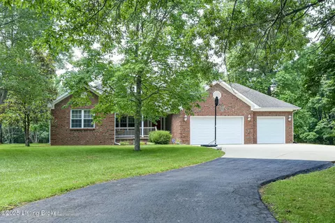 9108 Fairmount Rd, Louisville, KY 40291