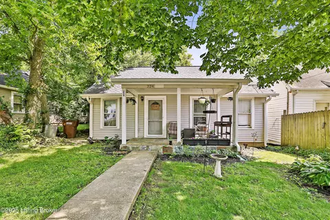 224 E Higgins St, Midway, KY 40347 photo 2