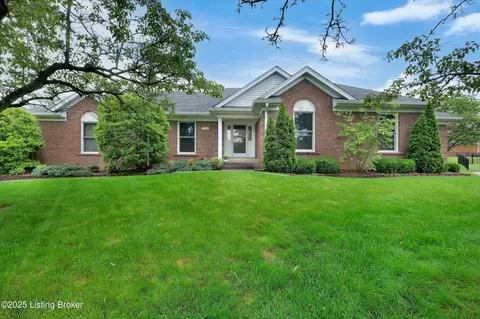 12609 Blackthorn Trce, Louisville, KY 40299