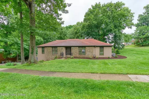 6805 Falls Creek Rd, Louisville, KY 40241