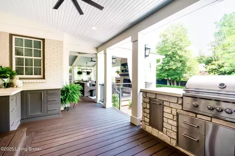 Exterior - 515 Rolling Ln, Louisville, KY 40207 photo 11 of 16