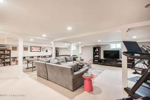 Other - 515 Rolling Ln, Louisville, KY 40207 photo 13 of 19