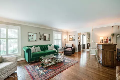 Living - 515 Rolling Ln, Louisville, KY 40207 photo 3 of 5