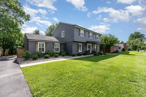 3614 Fallen Timber Dr, Louisville, KY 40241