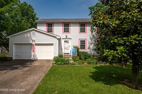 9326 Plumwood Pl, Crestwood, KY 40014