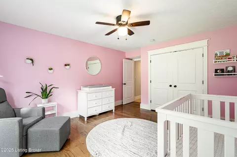 Bedroom - 2918 Spickert Knob Rd, Floyds Knobs, IN 47119 photo 9 of 11