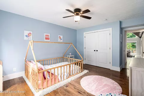 Bedroom - 2918 Spickert Knob Rd, Floyds Knobs, IN 47119 photo 6 of 11