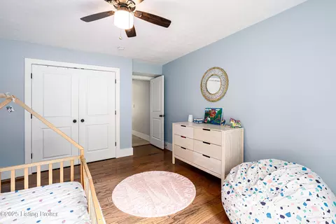 Bedroom - 2918 Spickert Knob Rd, Floyds Knobs, IN 47119 photo 7 of 11