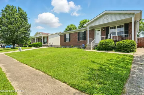 6712 Currington Cir, Louisville, KY 40258