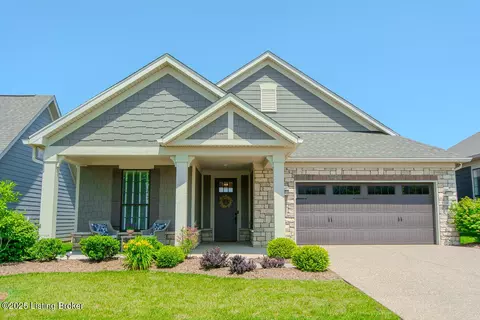 1902 Dressage Cir, Louisville, KY 40245