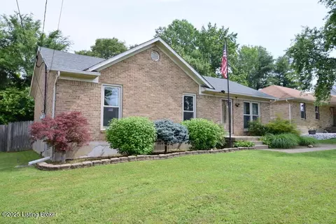 5913 Midnight Ln, Louisville, KY 40229