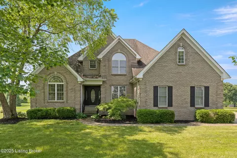 1530 Kamer Dr, La Grange, KY 40031