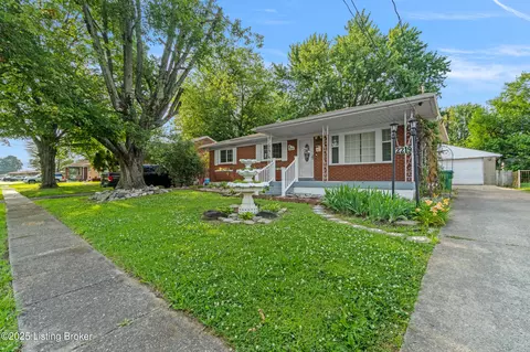 2219 Perth Ct, Louisville, KY 40216