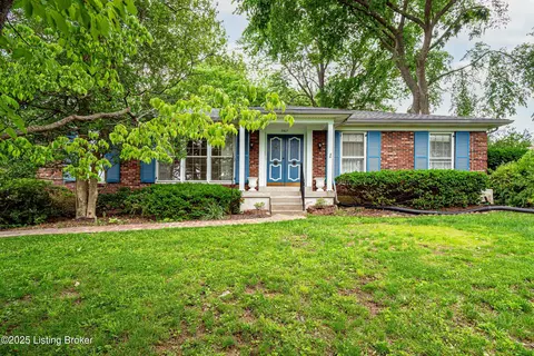 3507 Gonewind Dr, Louisville, KY 40299