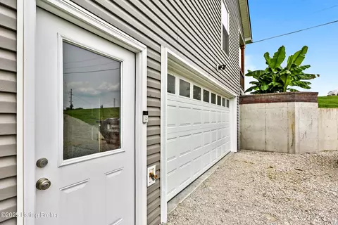 971 Peytona Beach Rd, Waddy, KY 40076 photo 28
