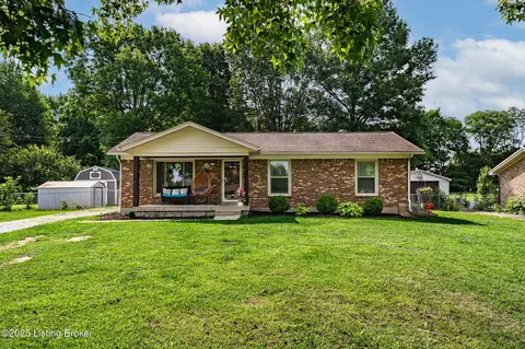 146 Goldenrod Ct, Shepherdsville, KY 40165