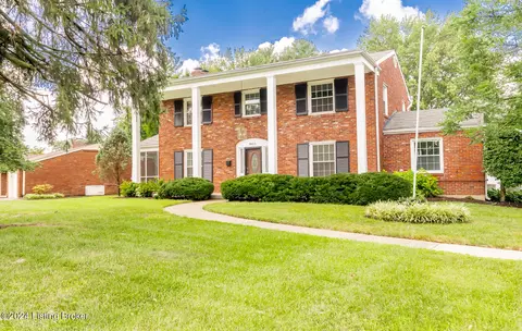 8613 Whipps Bend Rd, Bellemeade, KY 40222