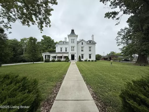 321 S Main St, Lawrenceburg, KY 40342