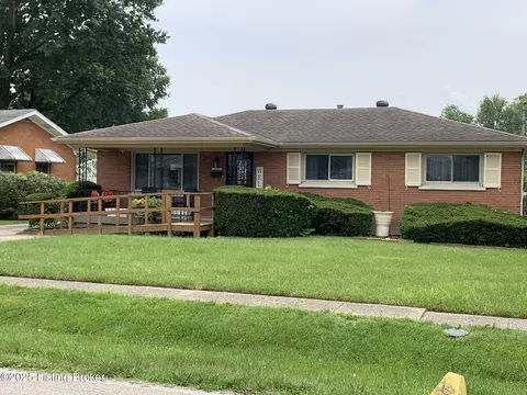 2320 Mary Catherine Dr, Louisville, KY 40216