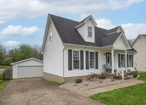 6102 Dalia Ct, Louisville, KY 40272