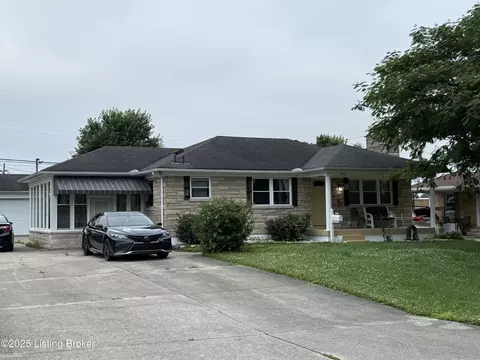 8416 Newstead Ave, Louisville, KY 40219