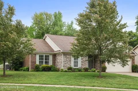 11327 Arbor Wood Dr, Louisville, KY 40299
