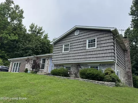 5904 Pine Mountain Dr, Louisville, KY 40214