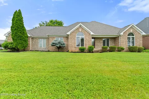 10808 Blacksmith Rd, Louisville, KY 40291