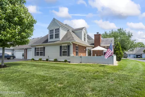 3919 Greenhurst Dr, Louisville, KY 40299