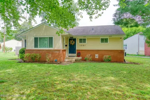 1301 Mark Trail Rd, Louisville, KY 40242