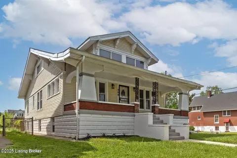 900 Cecil Ave, Louisville, KY 40211