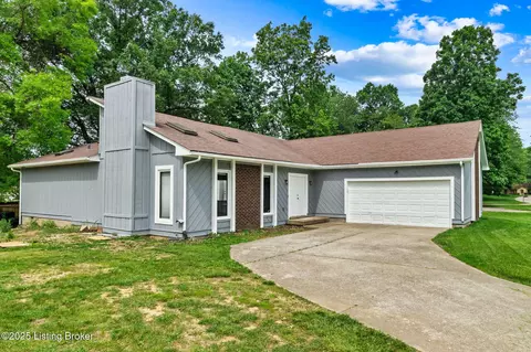 4308 Fence Pl, Louisville, KY 40241