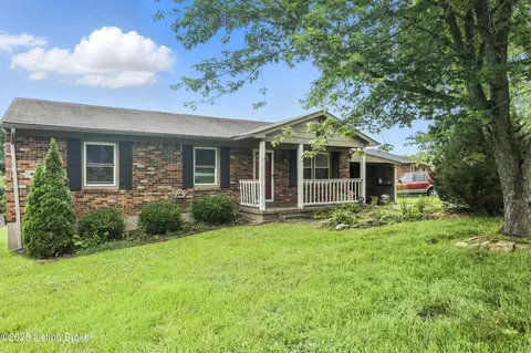 1306 Heatherbourne Dr, La Grange, KY 40031