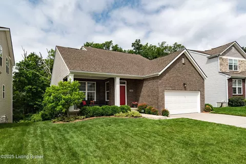 12522 Deer Lake Ln, Louisville, KY 40299