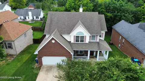 5221 Craigs Creek Dr, Louisville, KY 40241