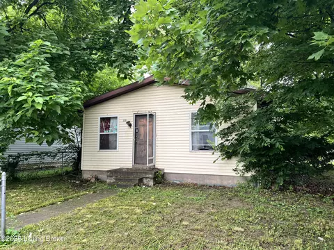 100 Boston Ct, Louisville, KY 40212