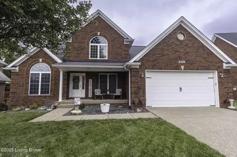 8615 Sanctuary Ln, Louisville, KY 40291