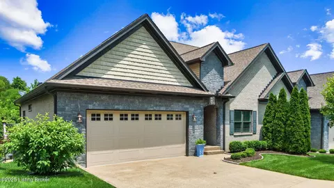 221 Maple Valley Rd, Louisville, KY 40245