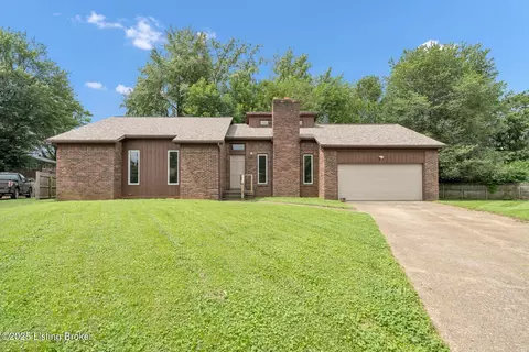 4510 Trey Pl, Louisville, KY 40220