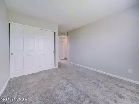 Bedroom - 108 Ruby Farm Dr, Mount Washington, KY 40047 photo 6 of 6