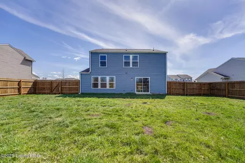 Exterior - 108 Ruby Farm Dr, Mount Washington, KY 40047 photo 3 of 4