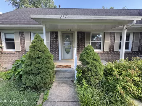 257 Topfield Rd, Louisville, KY 40229