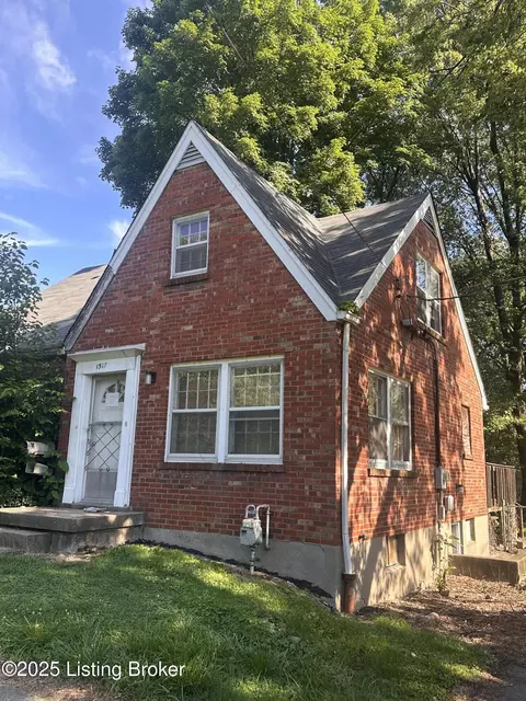 1567 Clara Ave, Louisville, KY 40215