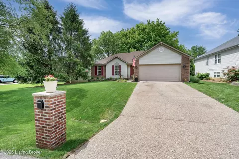 8618 Shenandoah Dr, Pewee Valley, KY 40056