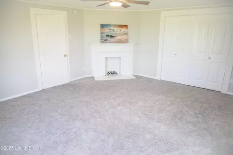 Bedroom - 6099 Bloomfield Rd, Springfield, KY 40069 photo 3 of 3