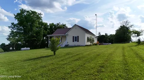 Exterior - 6099 Bloomfield Rd, Springfield, KY 40069 photo 2 of 5
