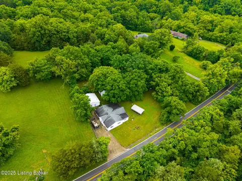 9001 9005 Dawson Hill Rd, Louisville, KY 40299