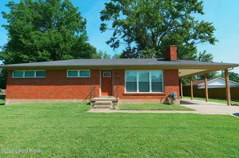 10104 Nanka Rd, Louisville, KY 40272