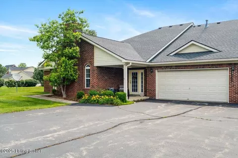 11300 Ridge Lake Dr, Louisville, KY 40272