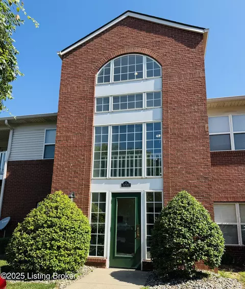 8000 Magnolia Ridge Ct #102, Louisville, KY 40291